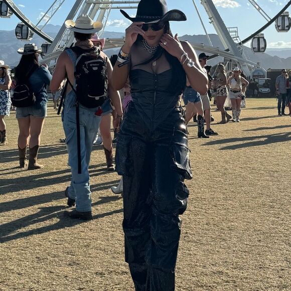 Amor Mía quilted heart corset top - Picture 2 of 5